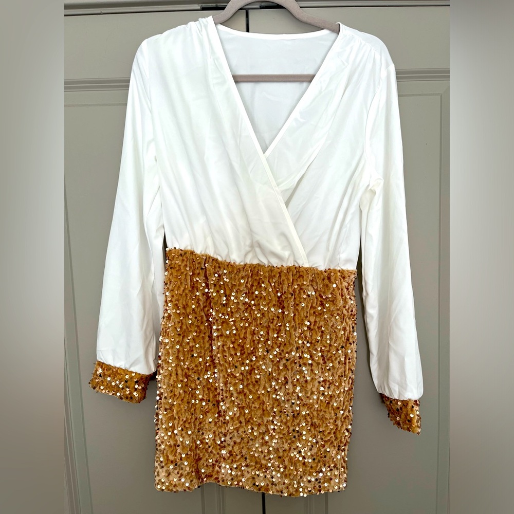 Long Sleeve Sequin Surplice Bodycon Dress
